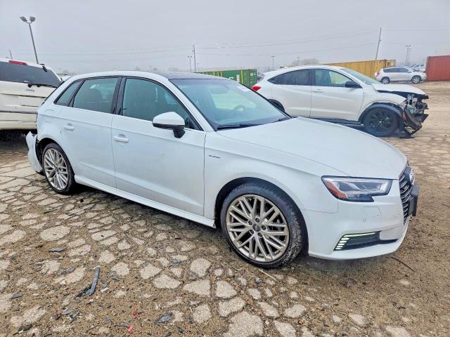 Продажа на аукционе авто 2018 Audi A3, vin: WAUTPBFF1JA067313, номер лота: 48439586