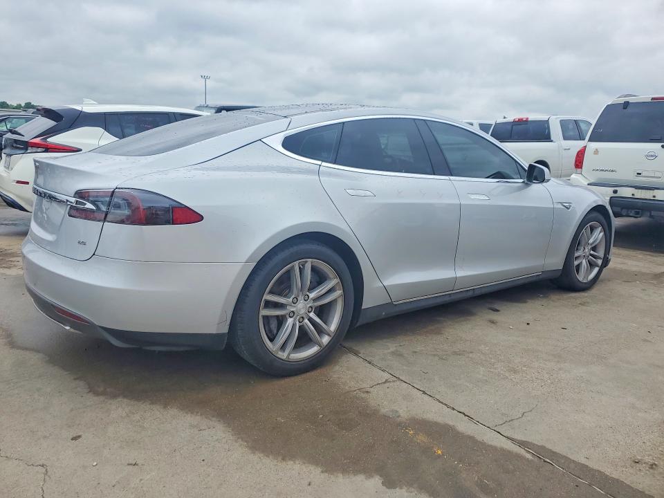 Aukcja sprzedaży 2013 Tesla Model S, vin: 5YJSA1CN5DFP15737, numer aukcji: 51706136