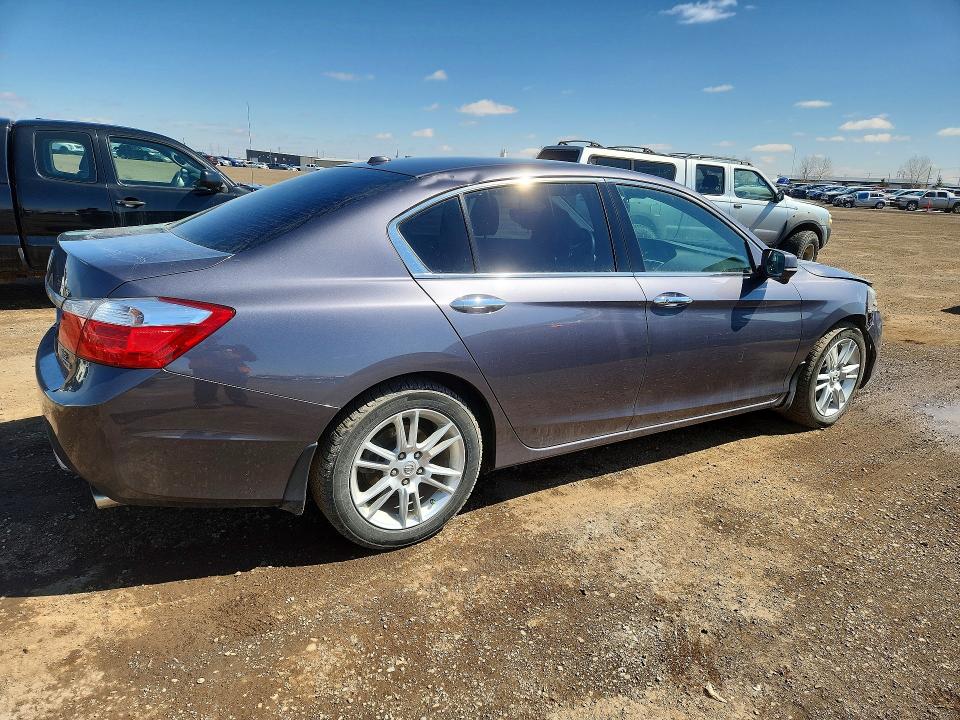 50156036 :رقم المزاد ، 1HGCR3F9XFA801730 vin ، 2015 Honda Accord مزاد بيع