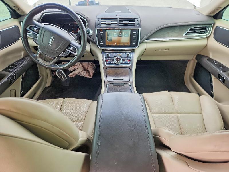 50715656 :رقم المزاد ، 1LN6L9SKXJ5603915 vin ، 2018 Lincoln Continental مزاد بيع