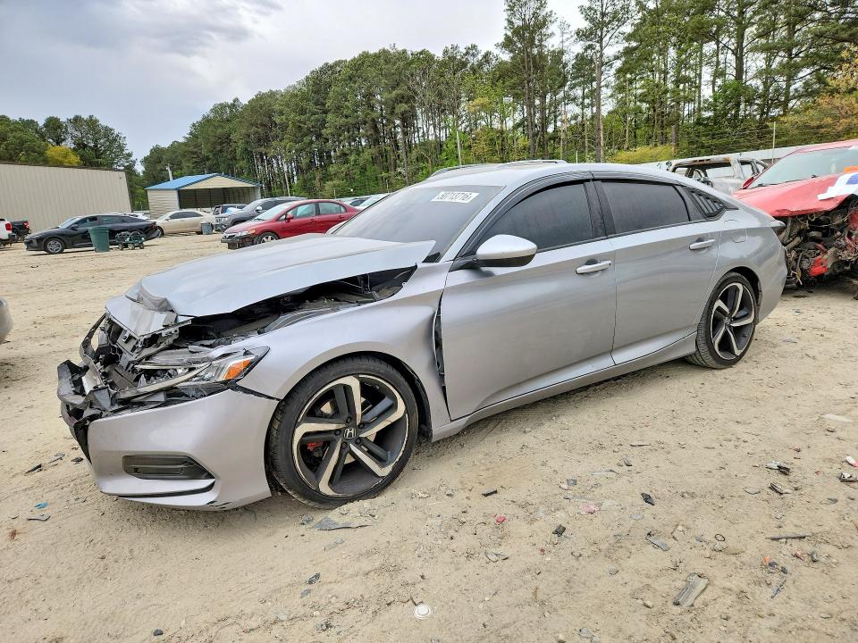 50713716 :رقم المزاد ، 1HGCV1F30KA168077 vin ، 2019 Honda Accord مزاد بيع
