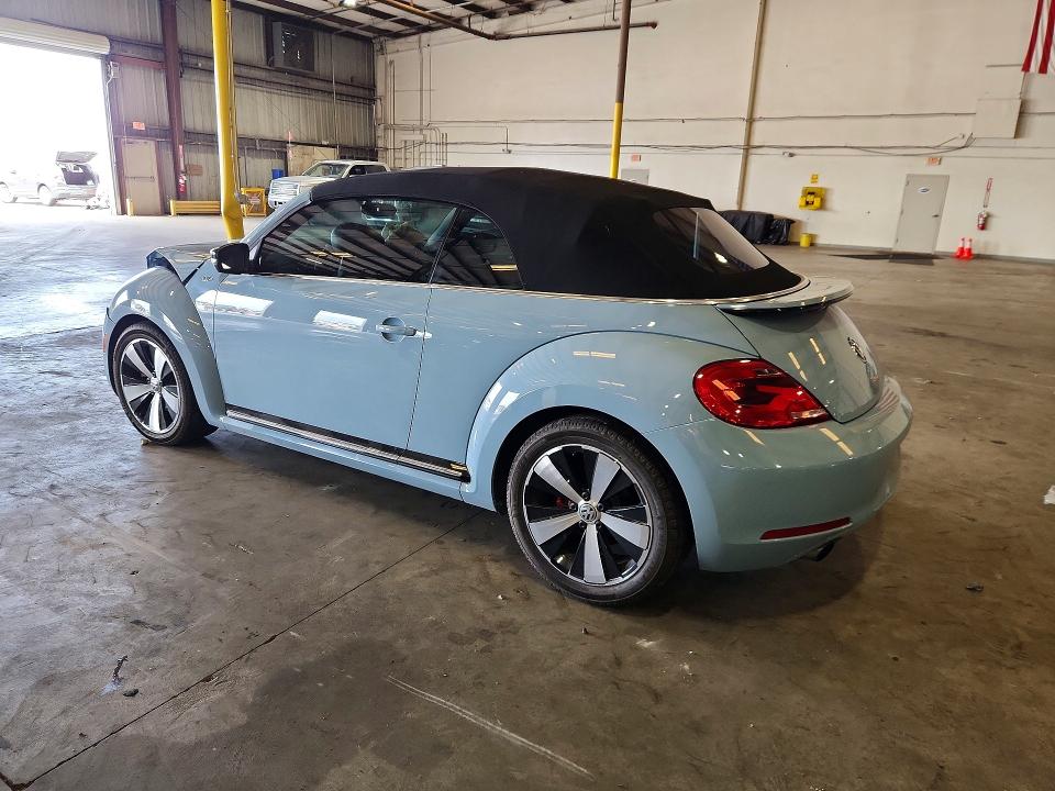 51720076 :رقم المزاد ، 3VW7A7ATXDM801189 vin ، 2013 Volkswagen Beetle مزاد بيع