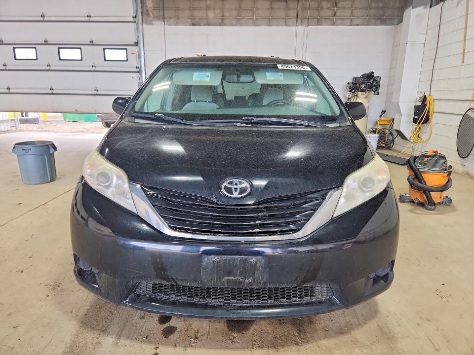 Aukcja sprzedaży 2017 Toyota Sienna, vin: 5TDKZ3DC4HS859850, numer aukcji: 49678396