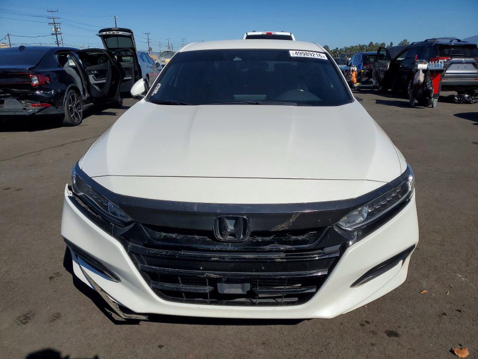2020 Honda Accord მანქანა იყიდება აუქციონზე, vin: 1HGCV1F37LA085358, აუქციონის ნომერი: 49989216