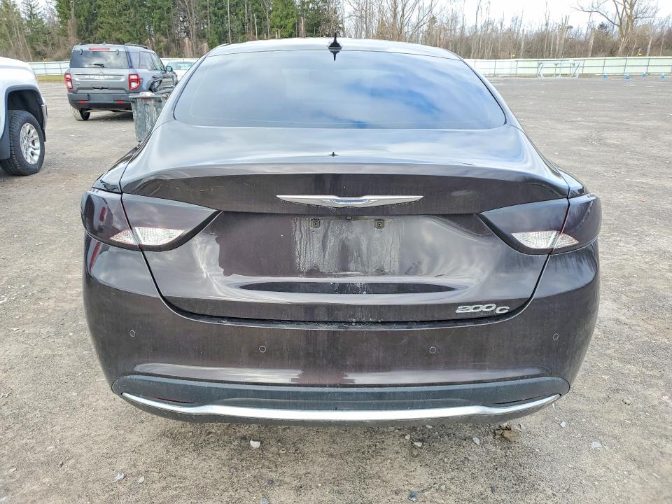 48732216 :رقم المزاد ، 1C3CCCCB8FN570492 vin ، 2015 Chrysler 200 مزاد بيع