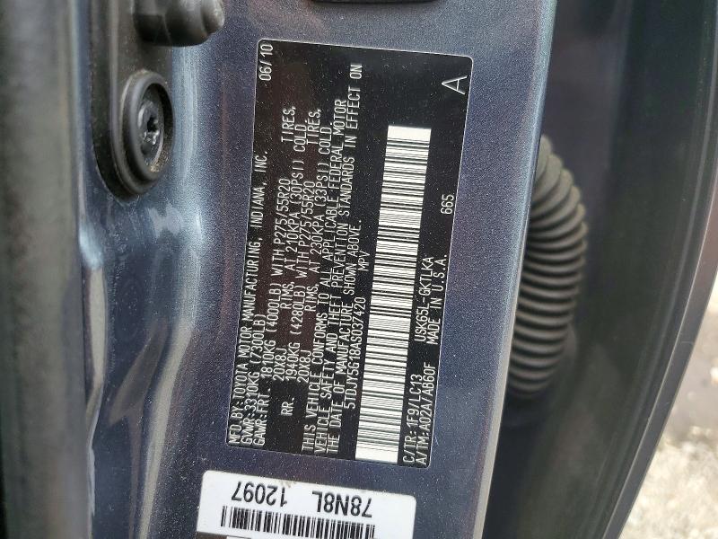 49830956 :رقم المزاد ، 5TDJY5G18AS037420 vin ، 2010 Toyota Sequoia مزاد بيع