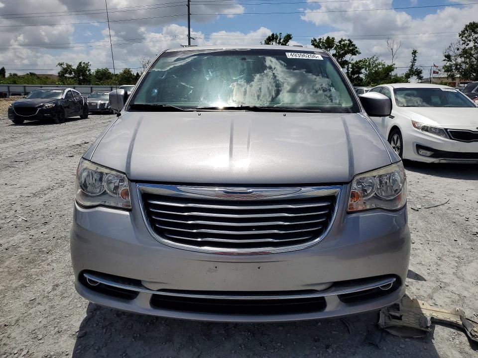 49396206 :رقم المزاد ، 2C4RC1BG2GR292815 vin ، 2016 Chrysler Town & Country مزاد بيع