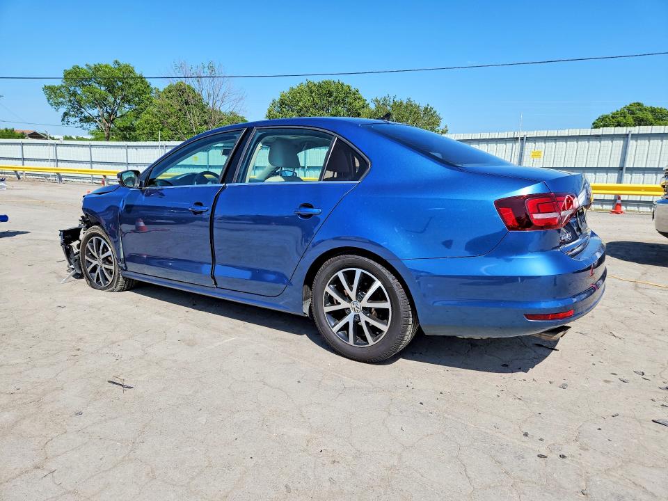 50772576 :رقم المزاد ، 3VWDB7AJ1HM225349 vin ، 2017 Volkswagen Jetta مزاد بيع
