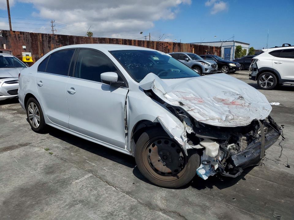2017 Volkswagen Jetta მანქანა იყიდება აუქციონზე, vin: 3VW2B7AJ7HM233883, აუქციონის ნომერი: 48504686