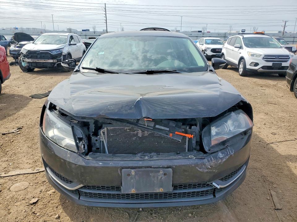 49478936 :رقم المزاد ، 1VWBH7A38CC026882 vin ، 2012 Volkswagen Passat مزاد بيع