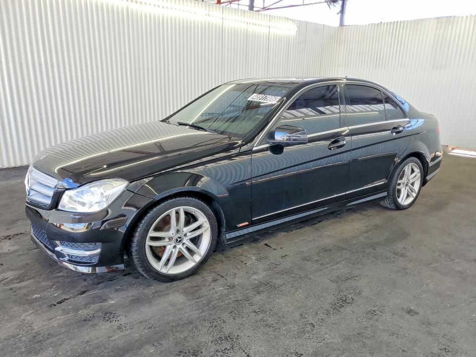 48917906 :رقم المزاد ، WDDGF8AB0EG223235 vin ، 2014 Mercedes-benz C مزاد بيع