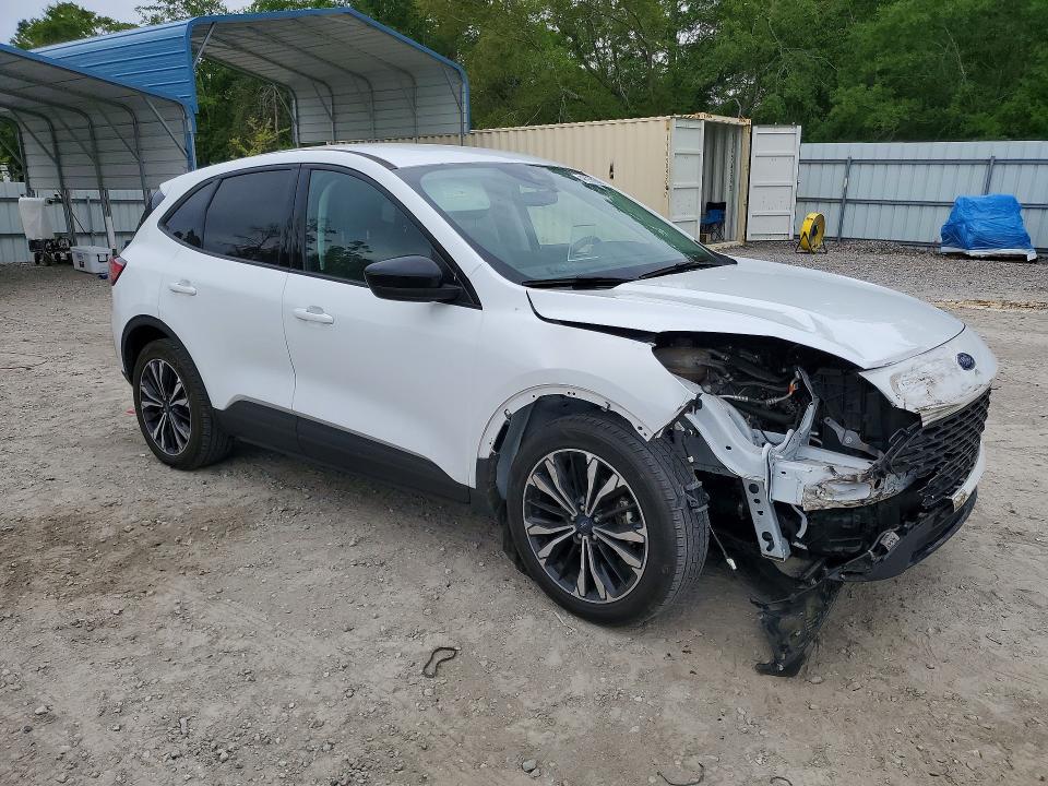 2022 Ford Escape მანქანა იყიდება აუქციონზე, vin: 1FMCU0G67NUB98101, აუქციონის ნომერი: 48990906