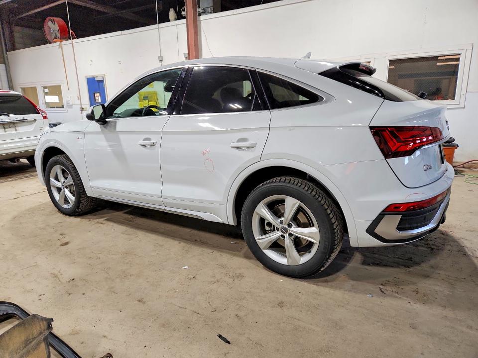 50111896 :رقم المزاد ، WA15AAFY5M2125389 vin ، 2021 Audi Q5 مزاد بيع