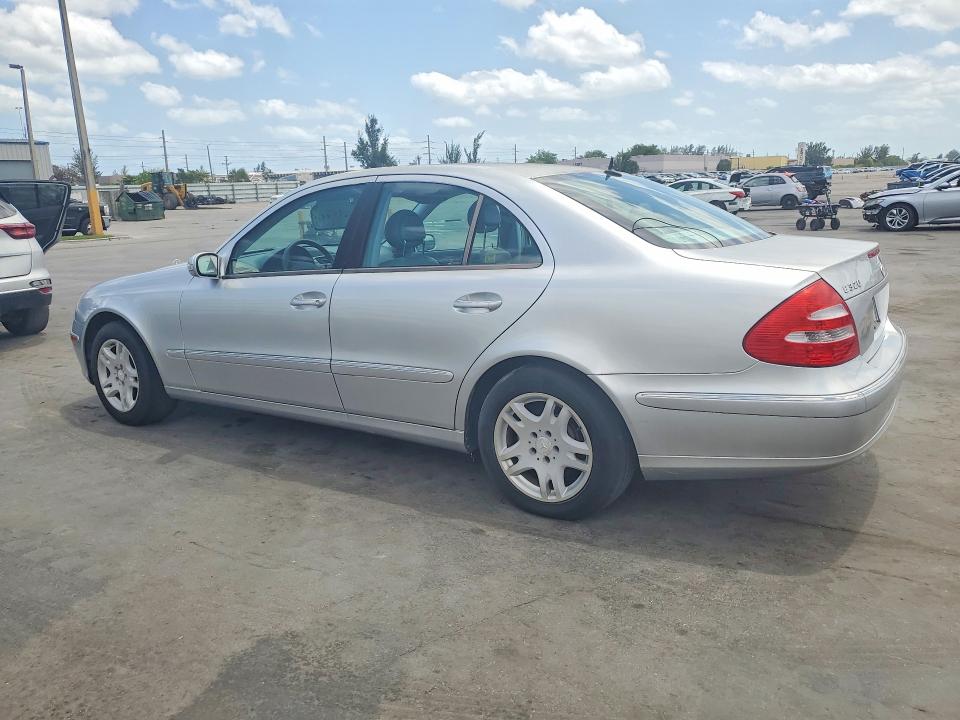 Продажа на аукционе авто 2003 Mercedes-benz E, vin: WDBUF65J73A174424, номер лота: 50493576