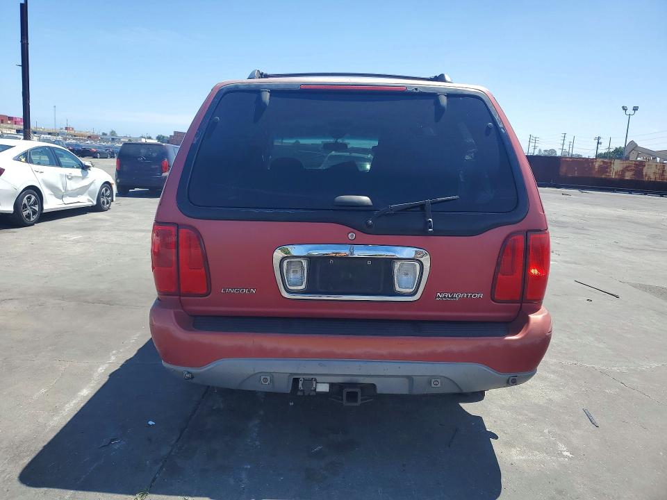 Продаж на аукціоні авто 2000 Lincoln Navigator, vin: 5LMEU27A7YLJ40778, номер лоту: 51347026