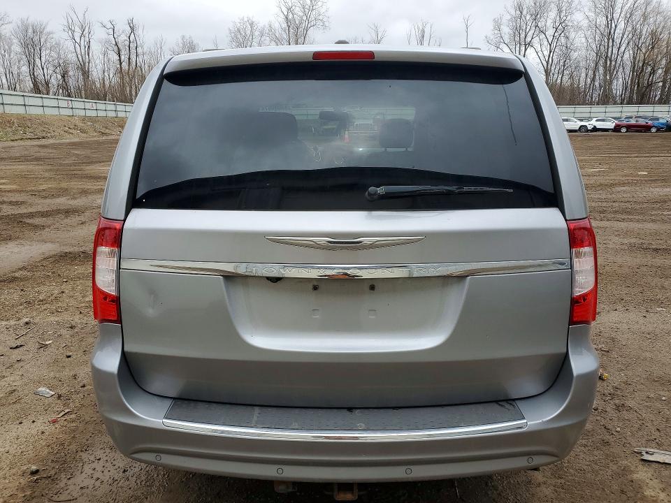48040676 :رقم المزاد ، 2C4RC1CG0DR659768 vin ، 2013 Chrysler Town & Country مزاد بيع
