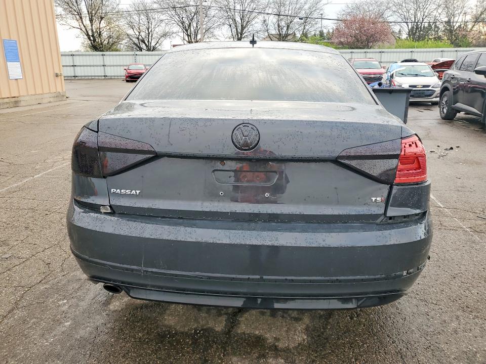 2016 Volkswagen Passat მანქანა იყიდება აუქციონზე, vin: 1VWAT7A31GC060064, აუქციონის ნომერი: 47970876