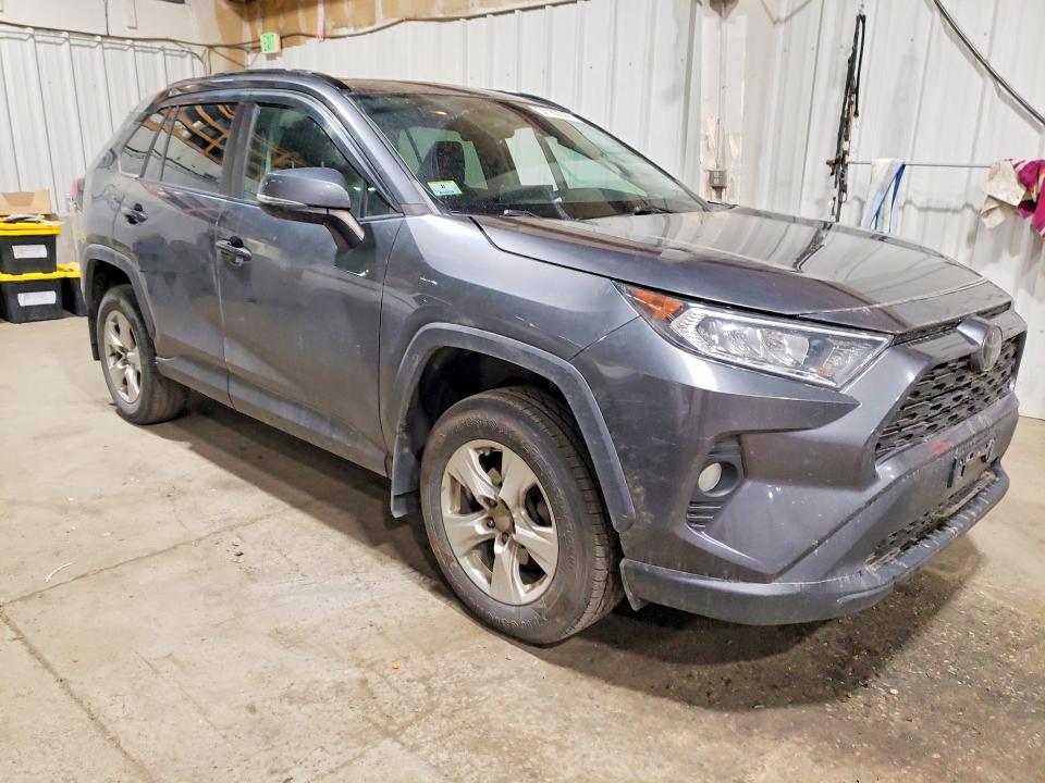 2021 Toyota Rav4 მანქანა იყიდება აუქციონზე, vin: 2T3P1RFV4MC201132, აუქციონის ნომერი: 51180336