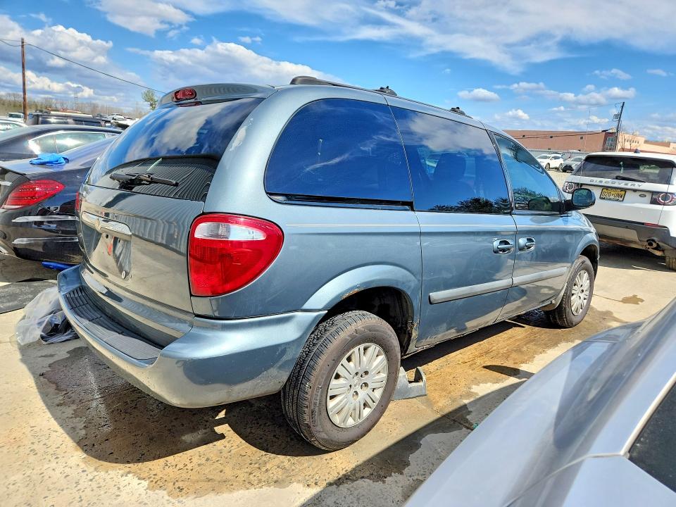 2006 Chrysler Town & Country მანქანა იყიდება აუქციონზე, vin: 1A4GP45R06B518058, აუქციონის ნომერი: 48114776