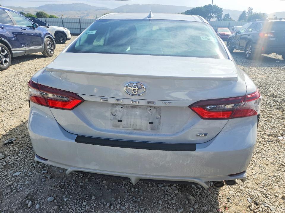 51124946 :رقم المزاد ، 4T1G11AK3PU141872 vin ، 2023 Toyota Camry مزاد بيع
