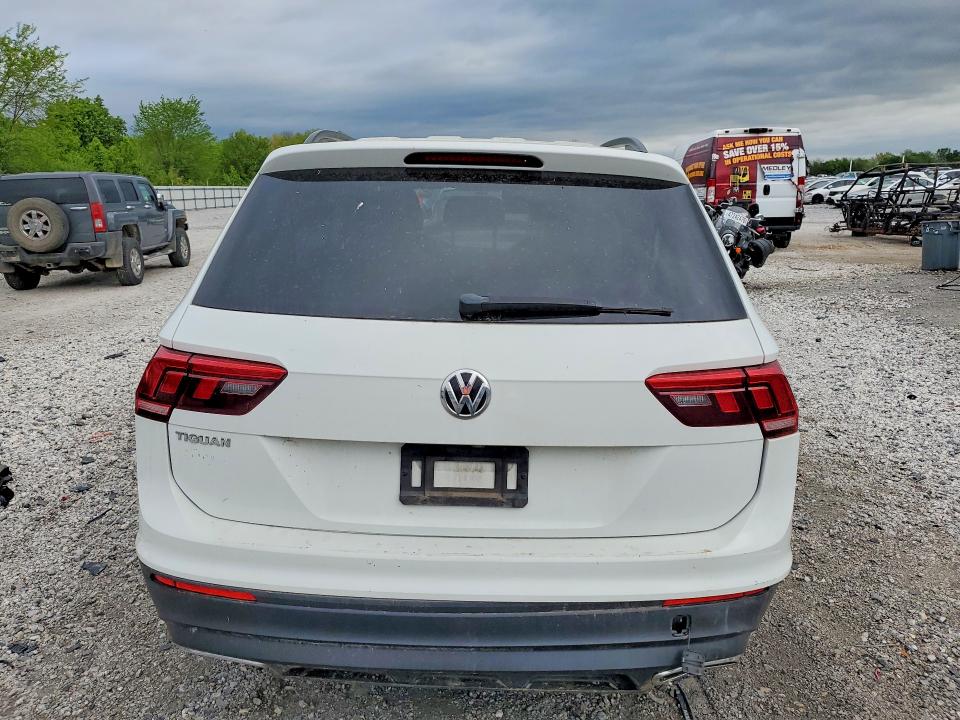 Продажа на аукционе авто 2019 Volkswagen Tiguan, vin: 3VV1B7AX0KM174672, номер лота: 49482356