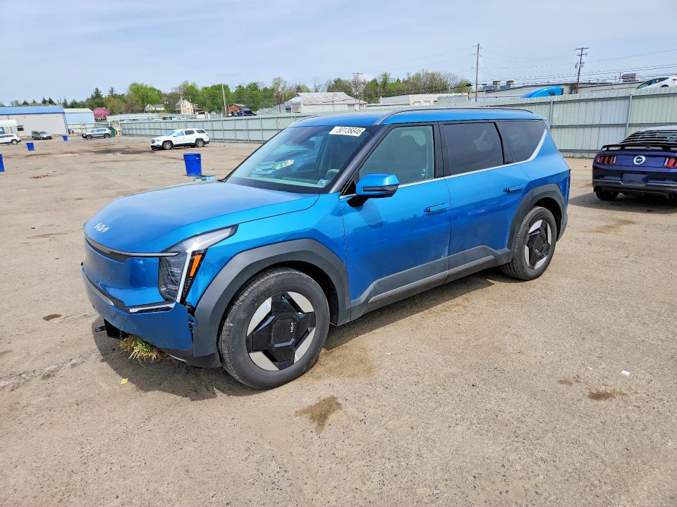 Продажа на аукционе авто 2024 Kia Ev9, vin: KNDAFFS51R6034490, номер лота: 50136846