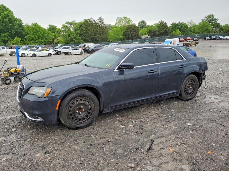 45530306 :رقم المزاد ، 2C3CCAAG3HH577655 vin ، 2017 Chrysler 300 مزاد بيع