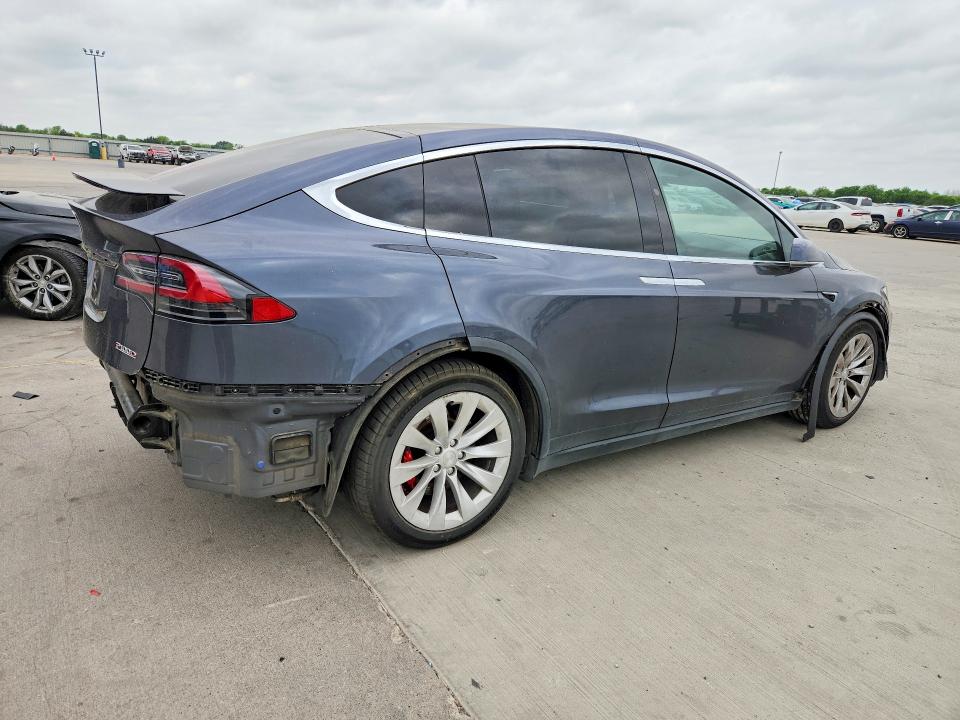 2018 Tesla Model X მანქანა იყიდება აუქციონზე, vin: 5YJXCAE4XJF142933, აუქციონის ნომერი: 48316926