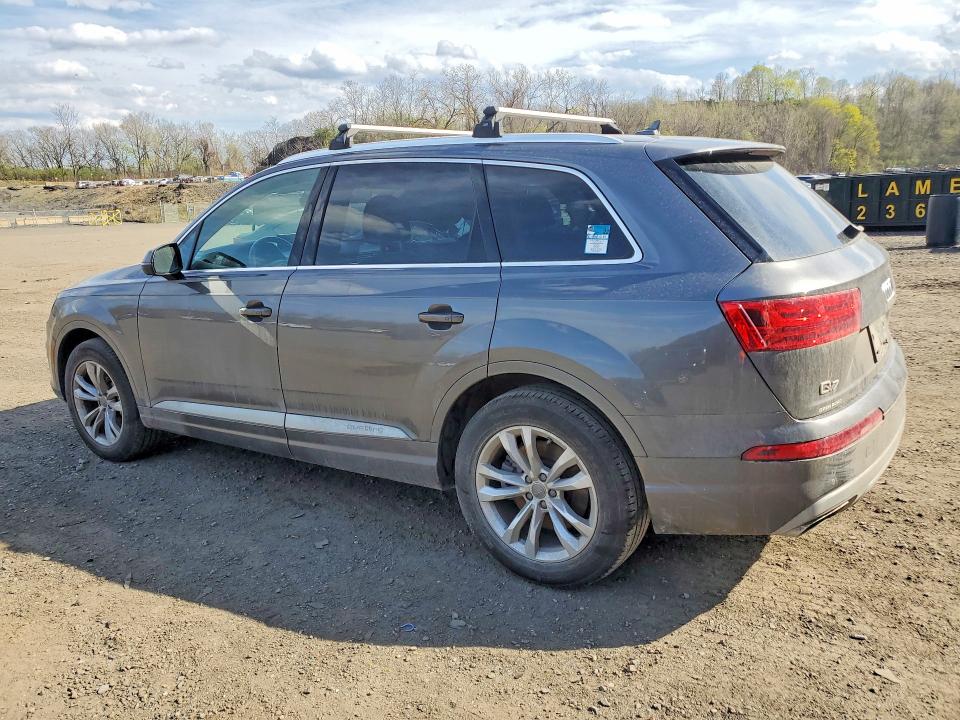 49724816 :رقم المزاد ، WA1AAAF78KD010325 vin ، 2019 Audi Q7 مزاد بيع