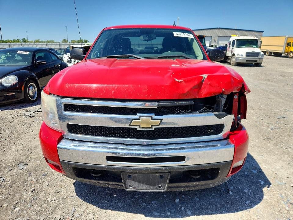 Продаж на аукціоні авто 2011 Chevrolet Silverado, vin: 3GCPKSE37BG234447, номер лоту: 50259246