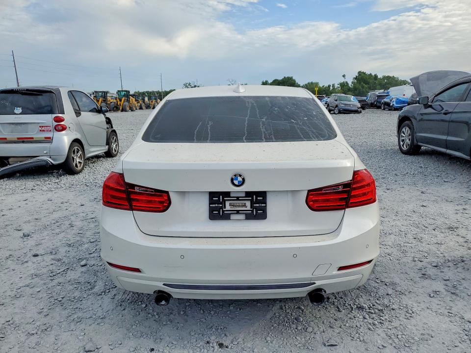 2013 Bmw Activehybrid 3 მანქანა იყიდება აუქციონზე, vin: WBA3F9C57DF145365, აუქციონის ნომერი: 51660246