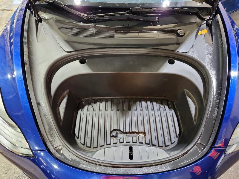 50182906 :رقم المزاد ، 5YJ3E1EAXNF186869 vin ، 2022 Tesla Model 3 مزاد بيع