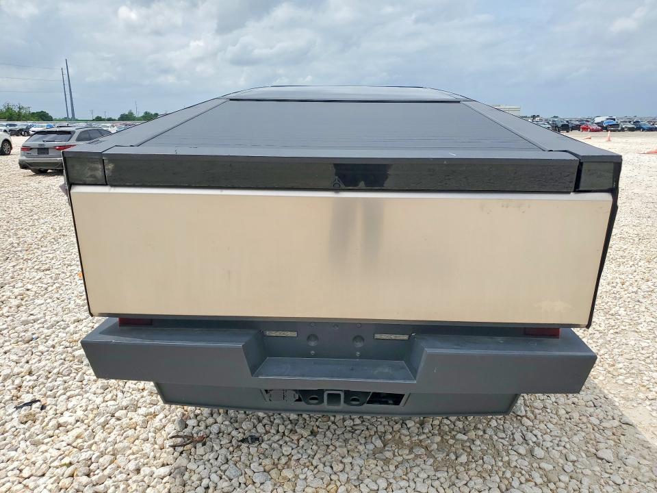 2024 Tesla Cybertruck მანქანა იყიდება აუქციონზე, vin: 7G2CEHEE7RA019624, აუქციონის ნომერი: 49730076