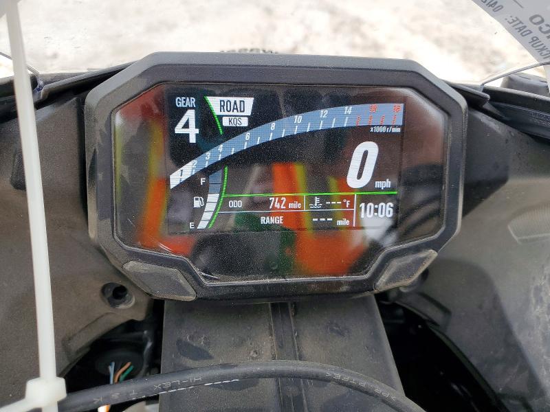 51628246 :رقم المزاد ، JKBZXJK19TA014532 vin ، 2026 Kawasaki Zx636 مزاد بيع