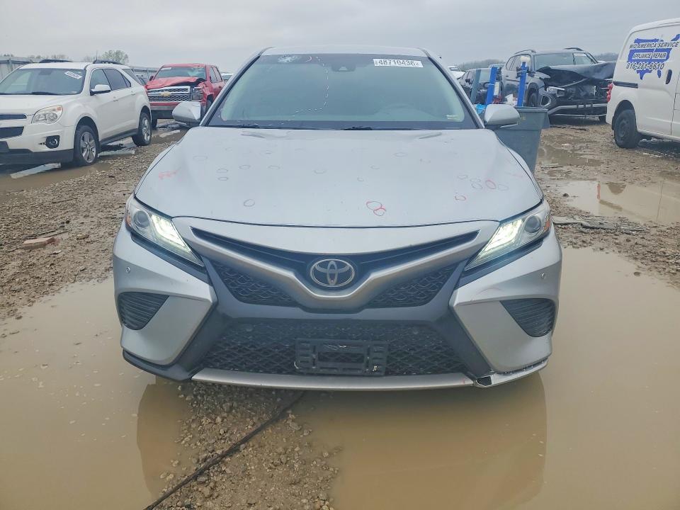 2018 Toyota Camry მანქანა იყიდება აუქციონზე, vin: 4T1B61HK9JU036567, აუქციონის ნომერი: 48710436