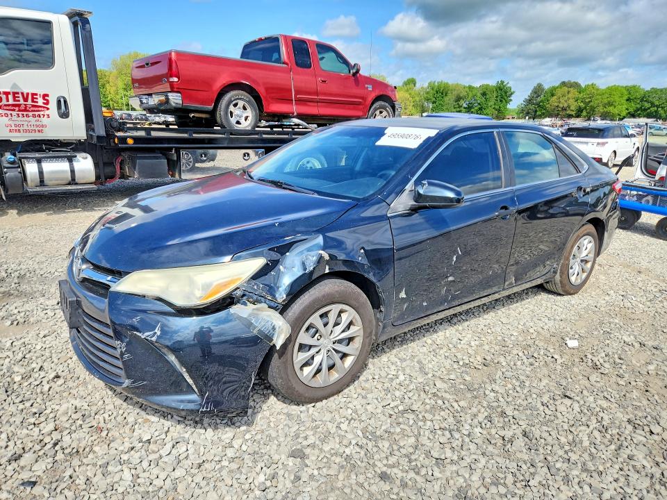 49590876 :رقم المزاد ، 4T4BF1FK4GR536704 vin ، 2016 Toyota Camry مزاد بيع