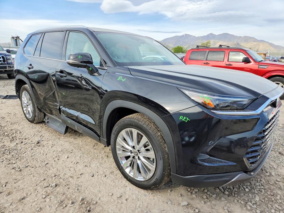 50311336 :رقم المزاد ، 5TDAAAB52SS104067 vin ، 2025 Toyota Grand Highlander مزاد بيع