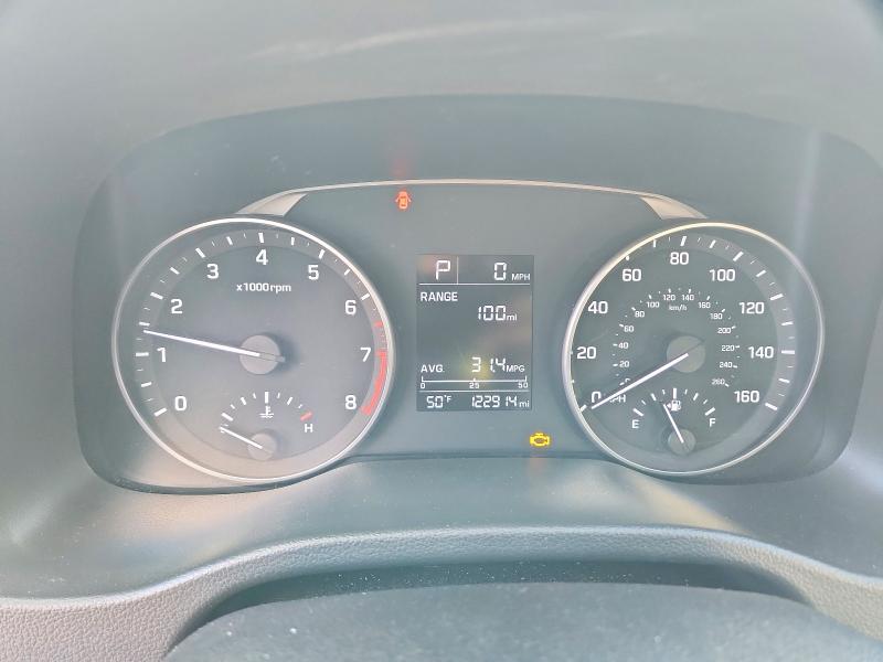 2017 Hyundai Elantra მანქანა იყიდება აუქციონზე, vin: 5NPD74LF4HH081605, აუქციონის ნომერი: 49578506