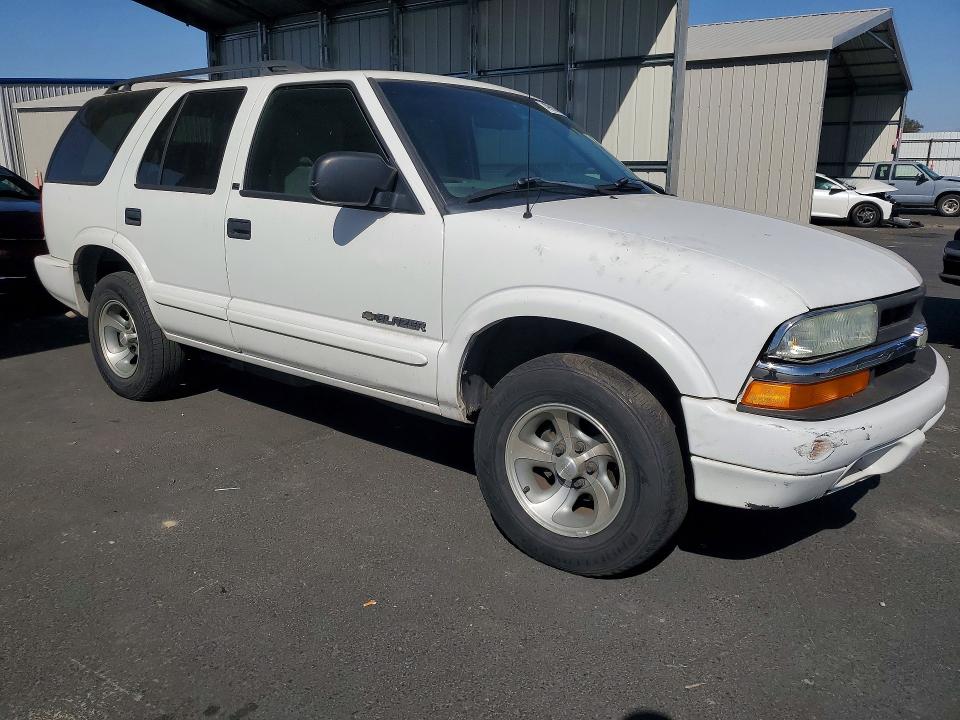 2002 Chevrolet Blazer მანქანა იყიდება აუქციონზე, vin: 1GNCS13W92K214528, აუქციონის ნომერი: 49980686