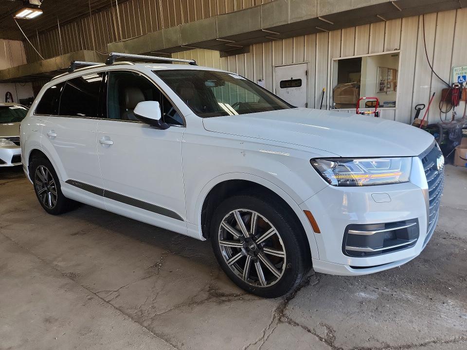 Продаж на аукціоні авто 2017 Audi Q7, vin: WA1LAAF79HD026437, номер лоту: 50738846