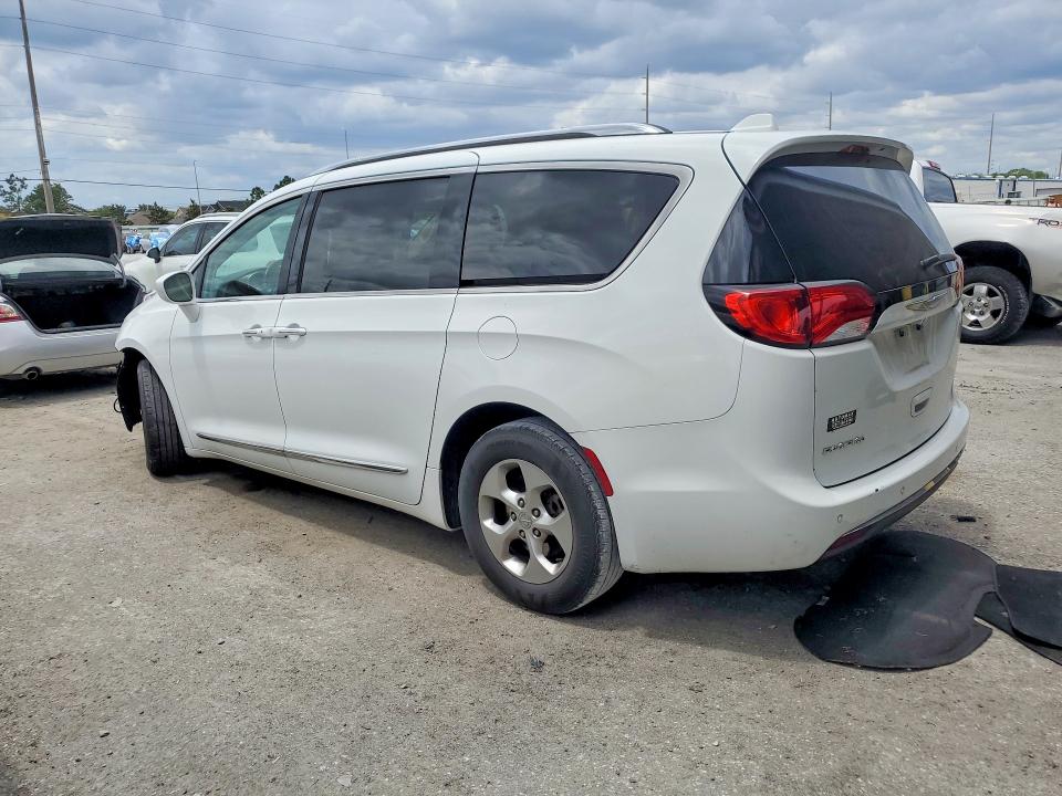 Продаж на аукціоні авто 2017 Chrysler Pacifica, vin: 2C4RC1EG3HR684196, номер лоту: 49960706