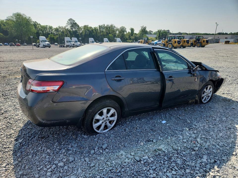 50935726 :رقم المزاد ، 4T1BF3EKXAU098964 vin ، 2010 Toyota Camry مزاد بيع