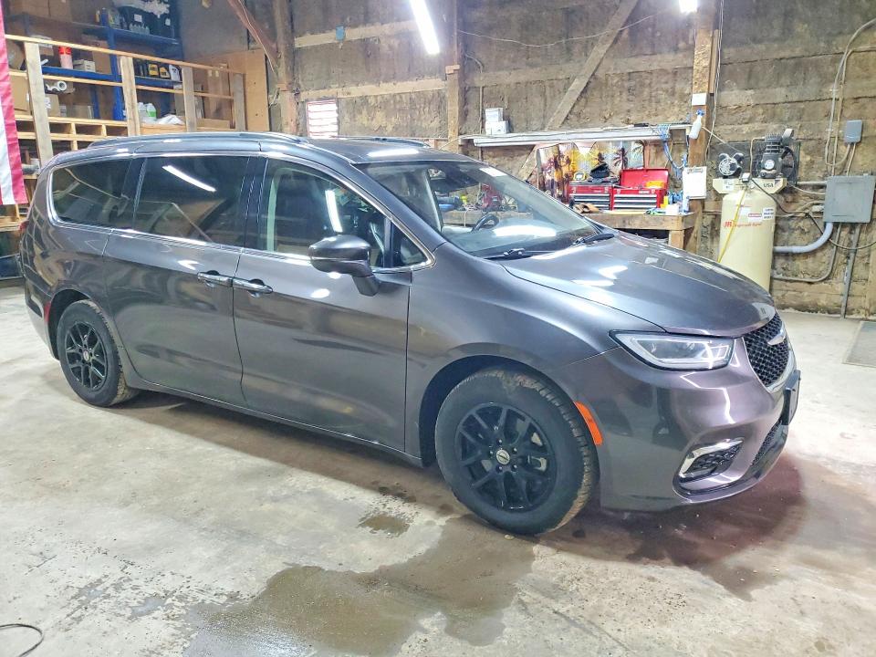Продажа на аукционе авто 2022 Chrysler Pacifica, vin: 2C4RC1BG5NR171211, номер лота: 51380236