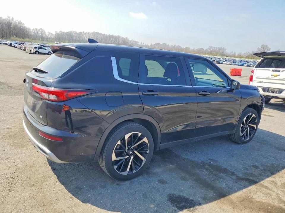 Продаж на аукціоні авто 2022 Mitsubishi Outlander, vin: JA4J3UA82NZ085170, номер лоту: 49540636