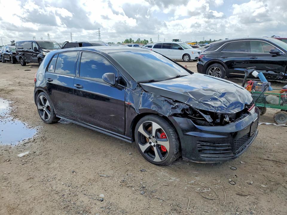 51142266 :رقم المزاد ، 3VW447AU9HM064754 vin ، 2017 Volkswagen Gti مزاد بيع