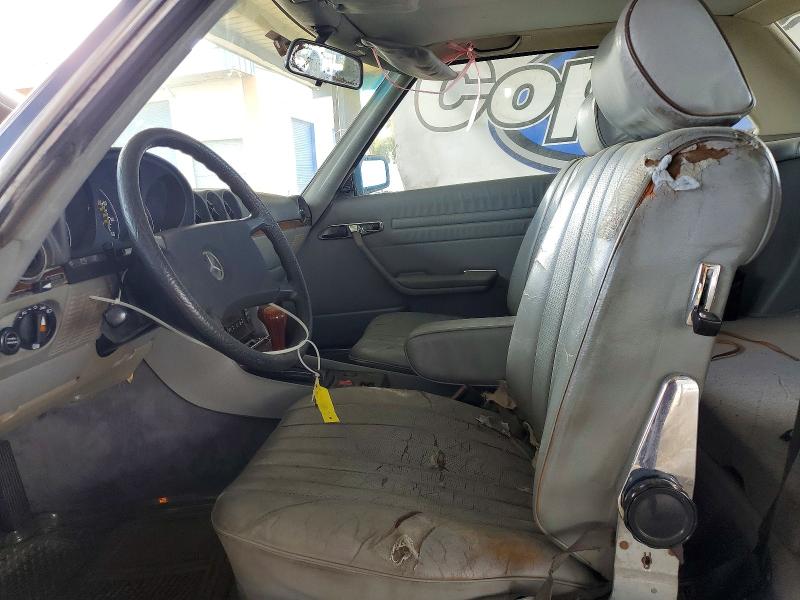 49049366 :رقم المزاد ، WDBBA45A0DB020420 vin ، 1983 Mercedes-benz 380 مزاد بيع