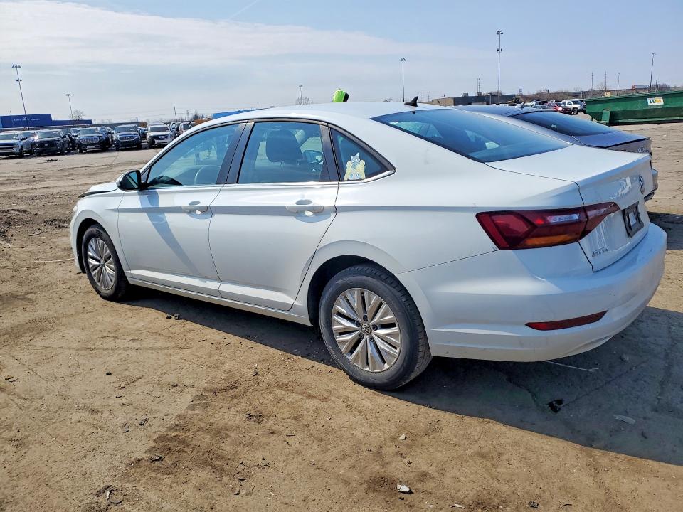 49372776 :رقم المزاد ، 3VWC57BU8KM142259 vin ، 2019 Volkswagen Jetta مزاد بيع