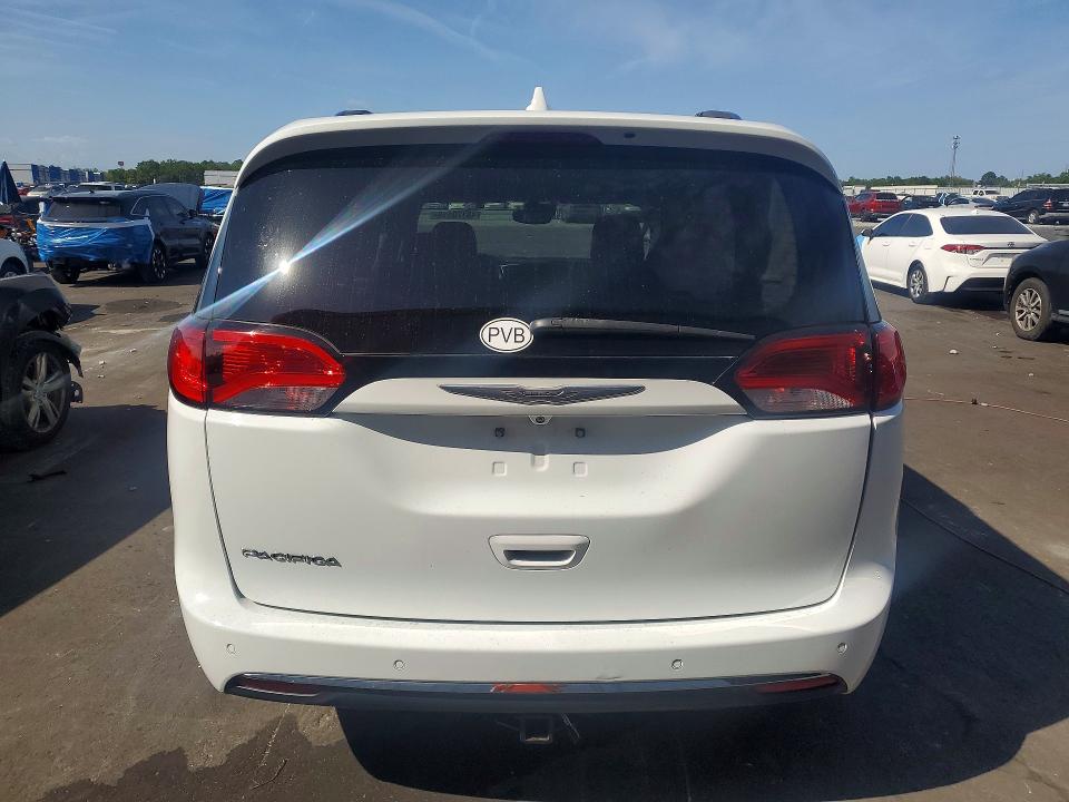 Auction sale of the 2017 Chrysler Pacifica, vin: 2C4RC1EG9HR577878, lot number: 48170116