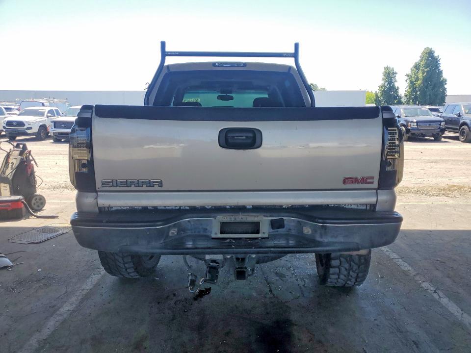 2006 Gmc New Sierra მანქანა იყიდება აუქციონზე, vin: 2GTEK13T761125411, აუქციონის ნომერი: 52152076