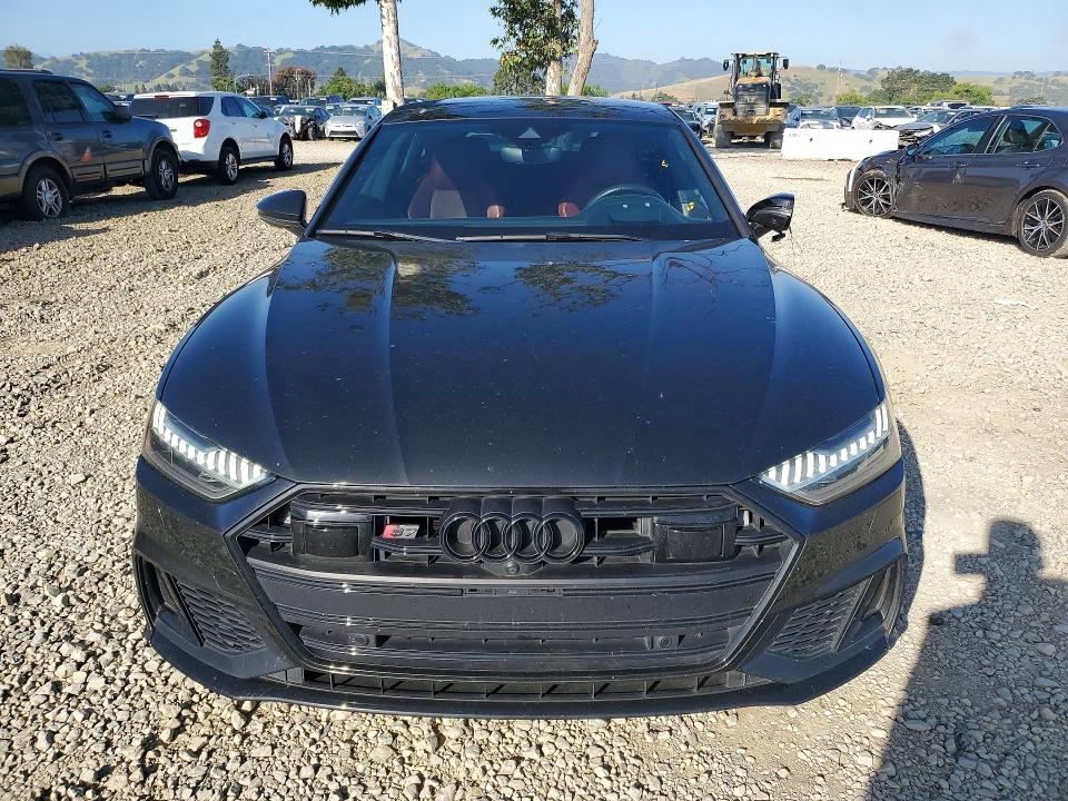 52083086 :رقم المزاد ، WAUSFBF24MN072790 vin ، 2021 Audi S7 مزاد بيع
